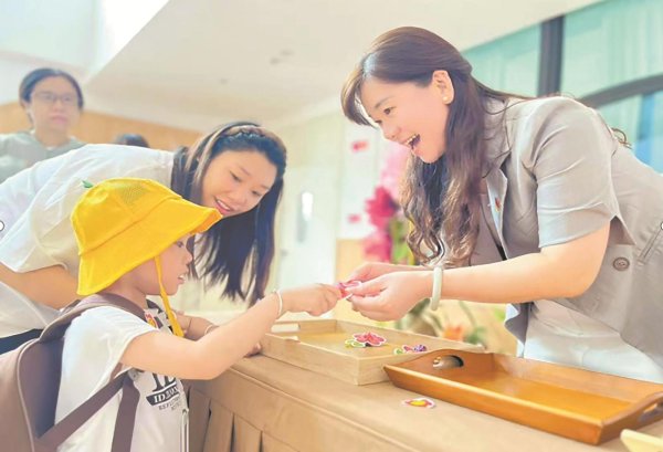 鼎冠优配 萌娃入托 暖意满园